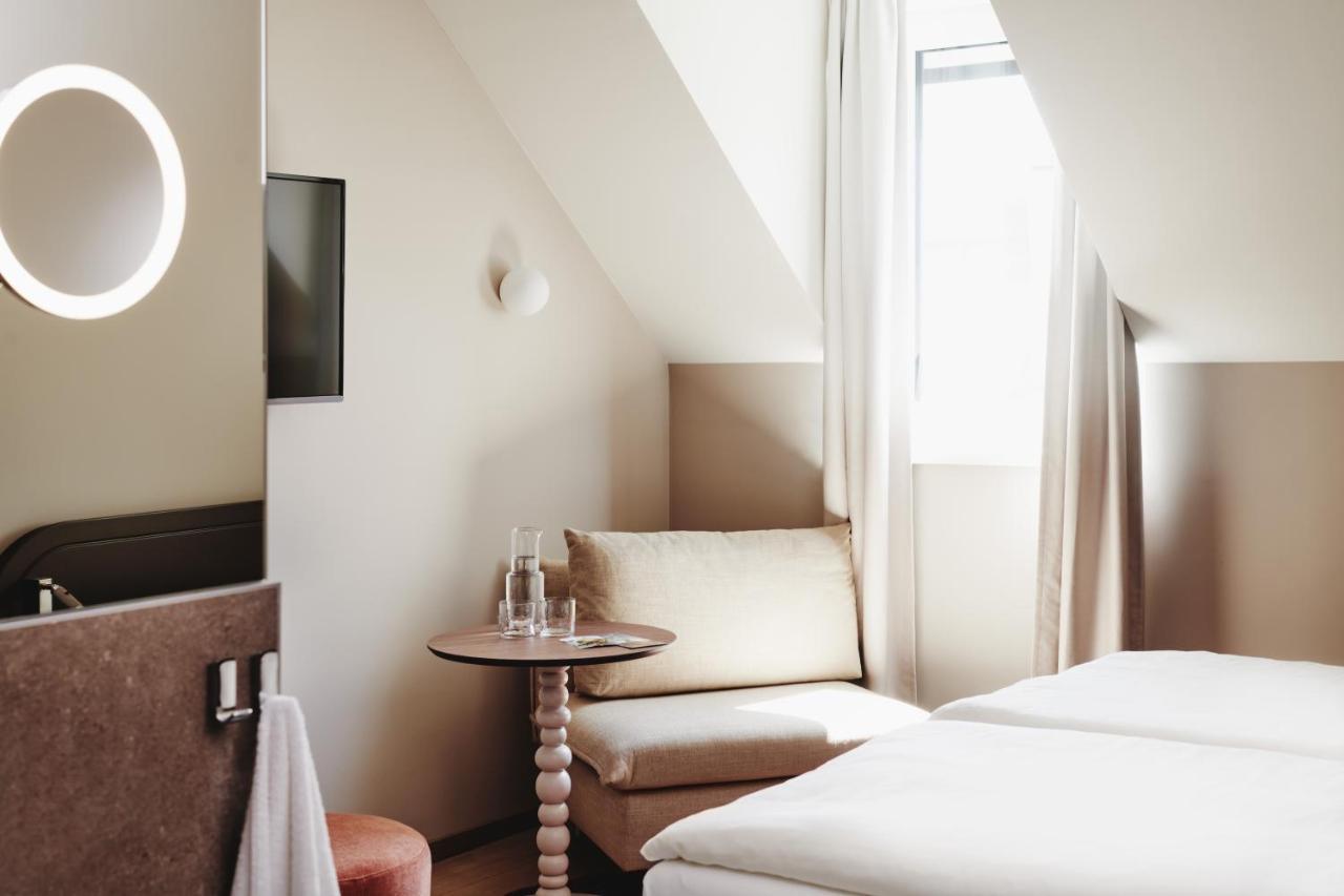 Rooftop Retreat - Attic room