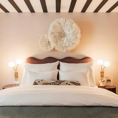 Clemonte Hotel - Your Reception-Less Boutique Hideaway-2