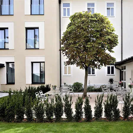 Das Jedermann Boutiquehotel Mit Stadtgarten-2